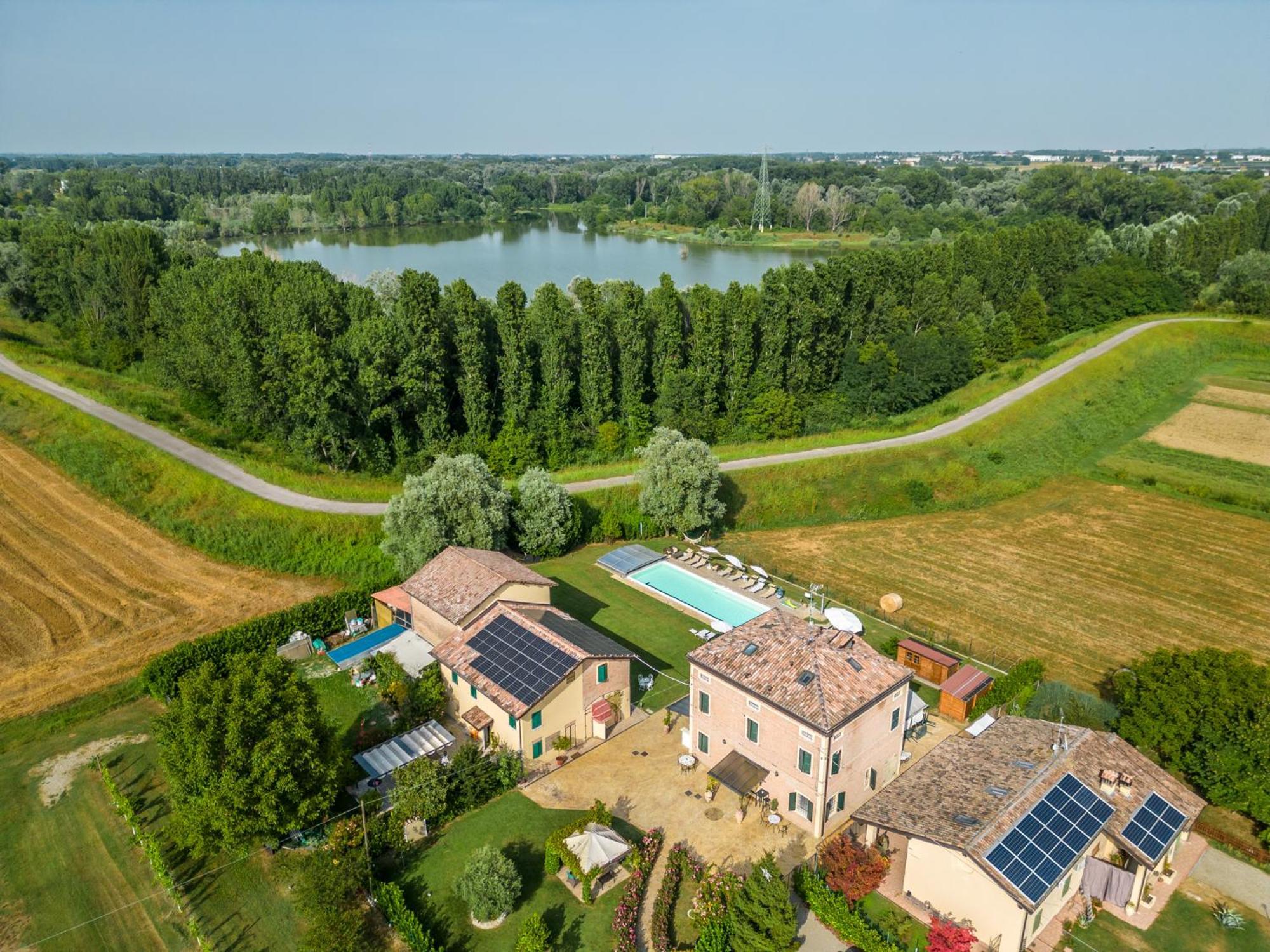 La Casa Di Valeria - Modena Bed and Breakfast Εξωτερικό φωτογραφία