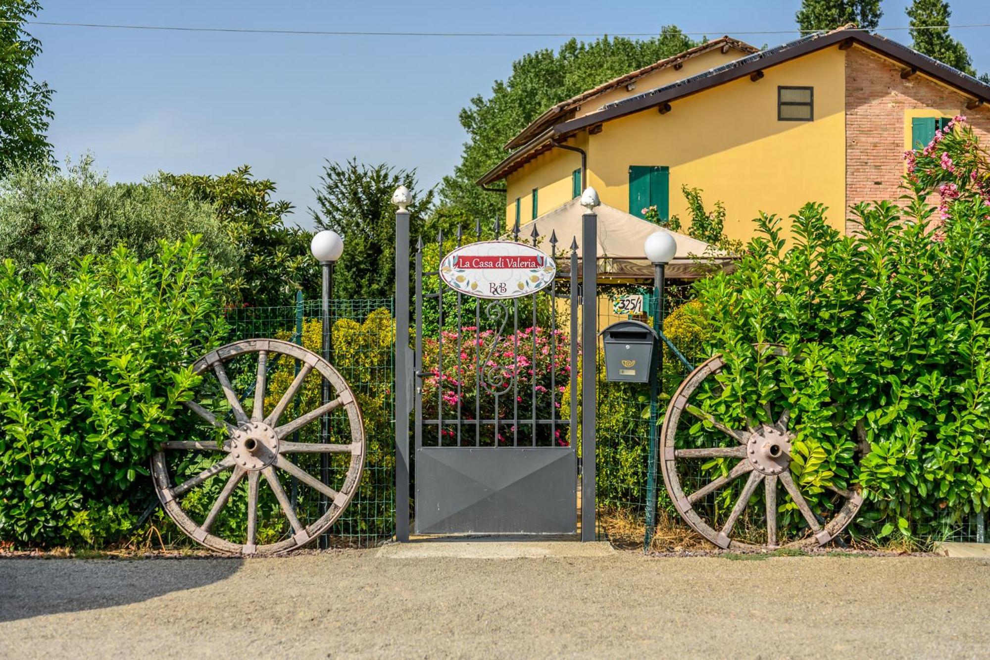 La Casa Di Valeria - Modena Bed and Breakfast Εξωτερικό φωτογραφία
