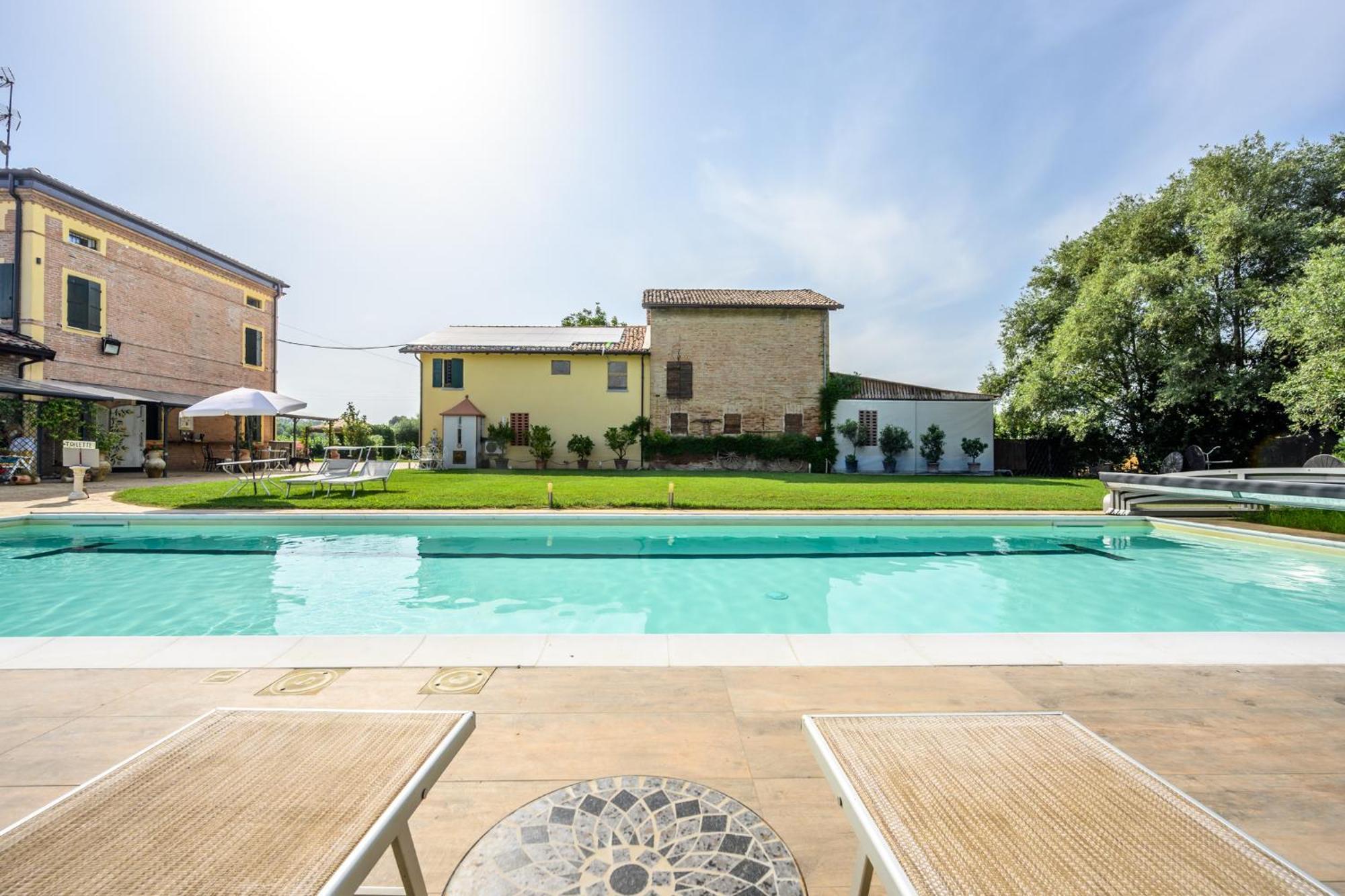 La Casa Di Valeria - Modena Bed and Breakfast Εξωτερικό φωτογραφία