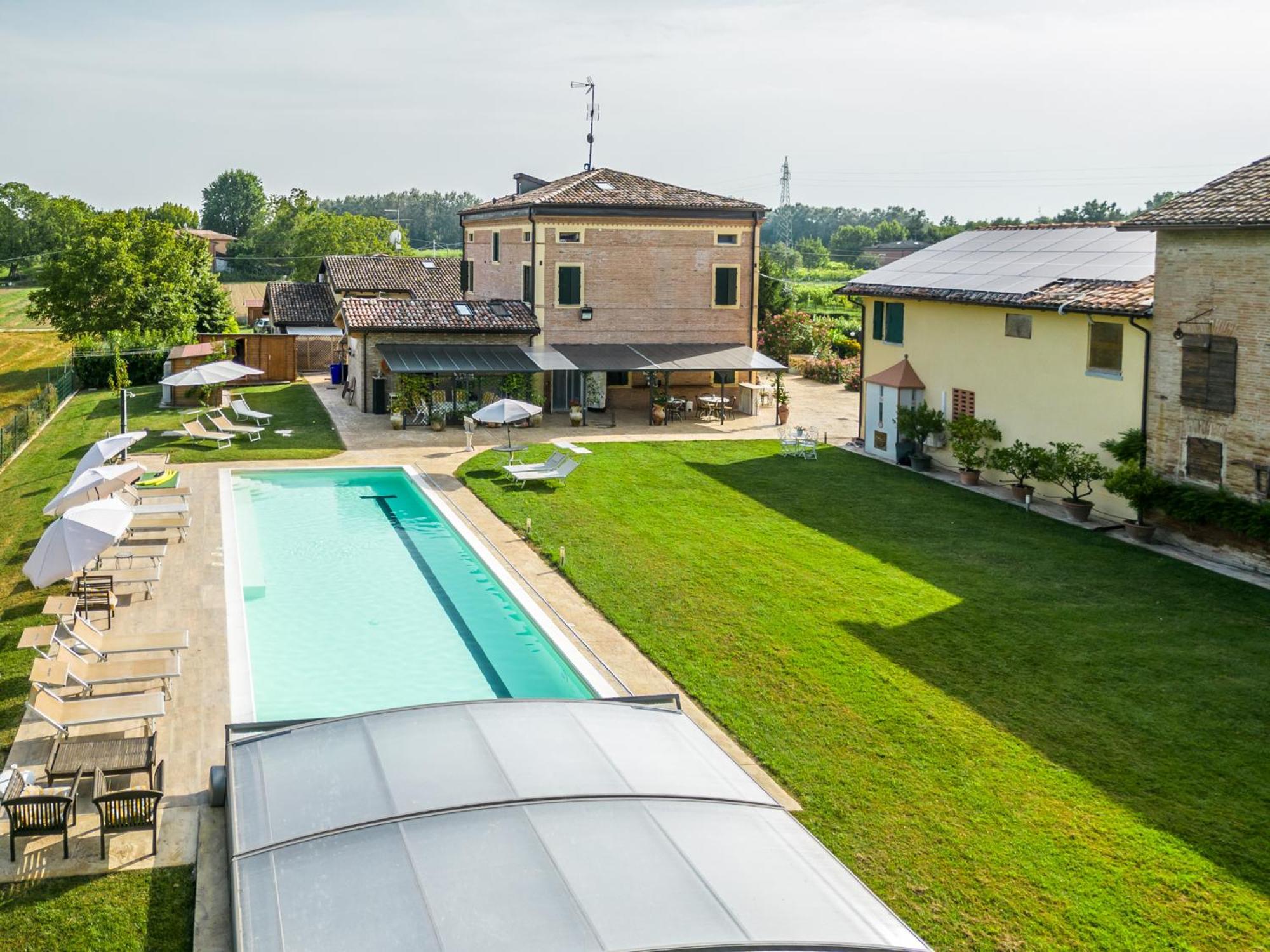 La Casa Di Valeria - Modena Bed and Breakfast Εξωτερικό φωτογραφία