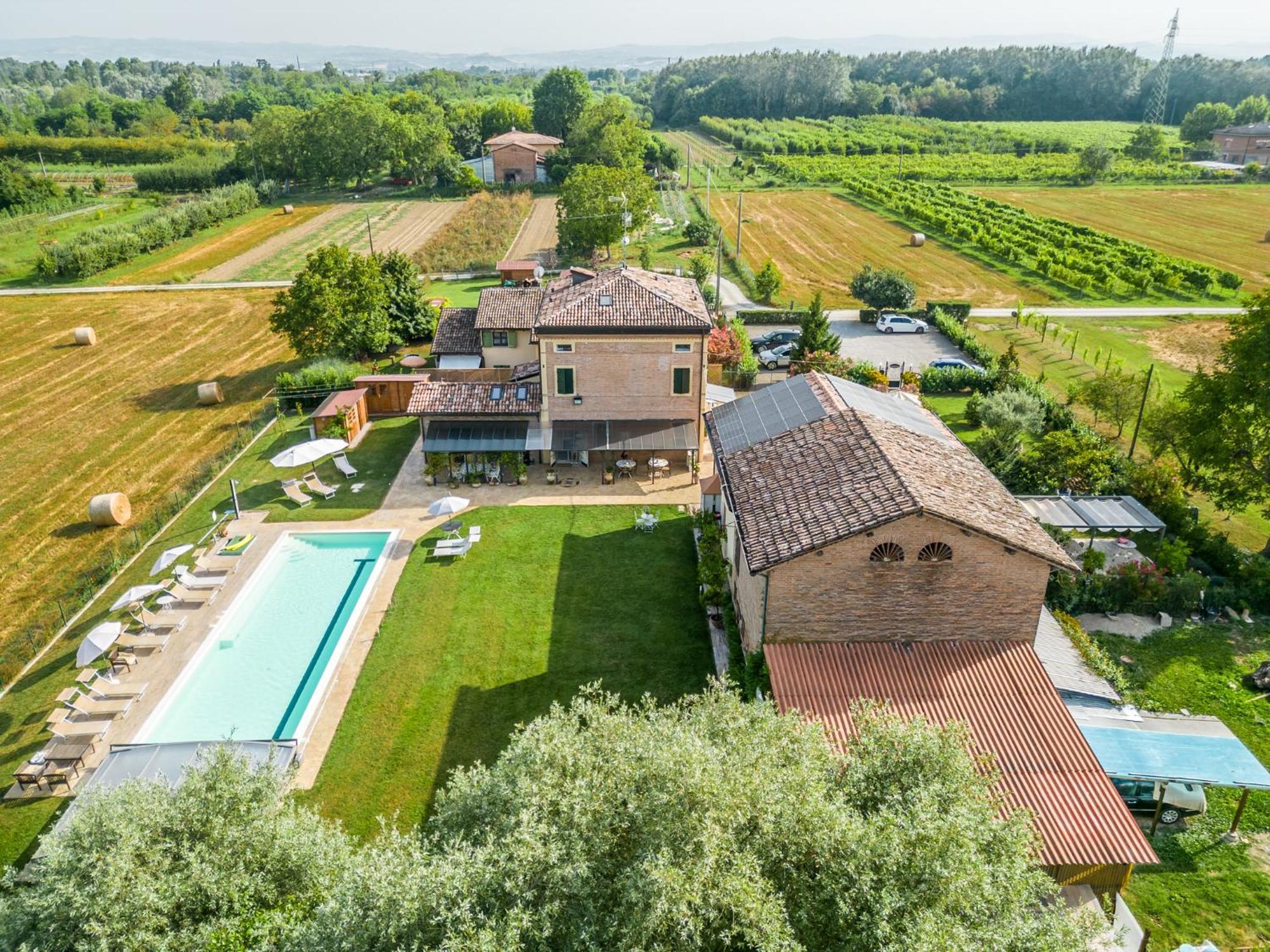 La Casa Di Valeria - Modena Bed and Breakfast Εξωτερικό φωτογραφία