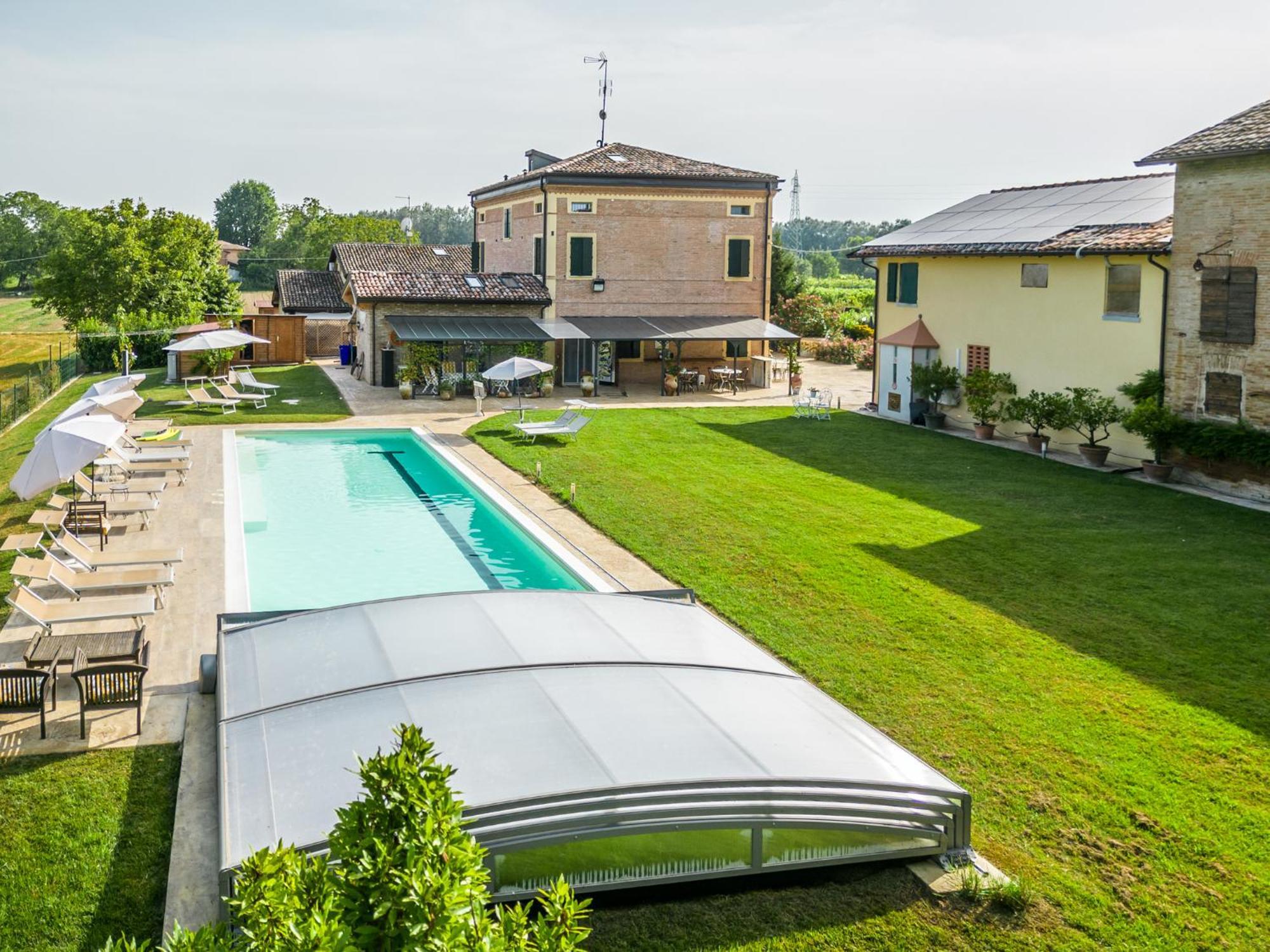 La Casa Di Valeria - Modena Bed and Breakfast Εξωτερικό φωτογραφία
